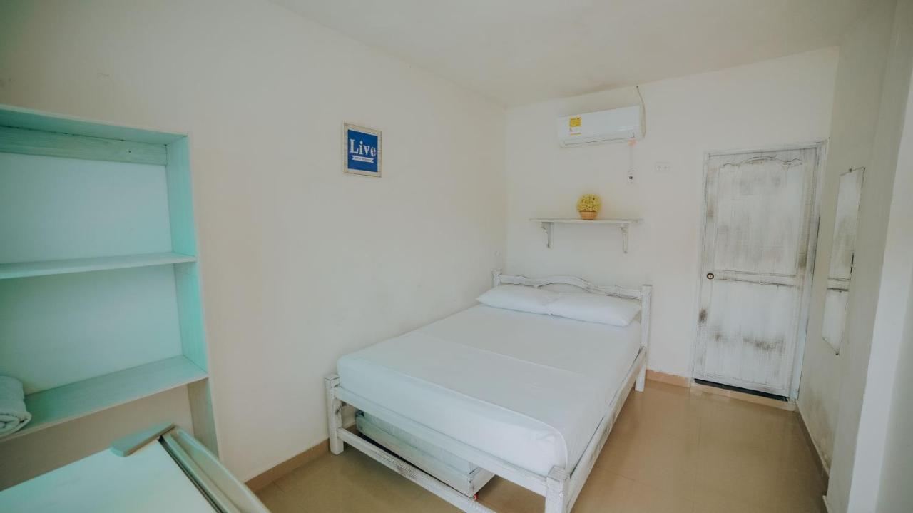 Kevin'S Tolu By Bernalo Hotels Bagian luar foto