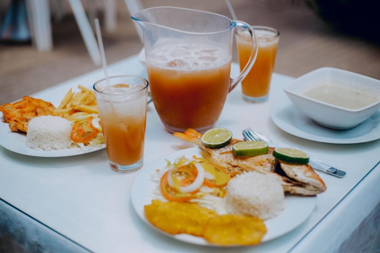 Kevin'S Tolu By Bernalo Hotels Bagian luar foto