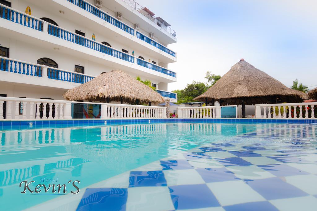 Kevin'S Tolu By Bernalo Hotels Bagian luar foto